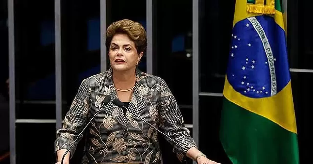 10-anos-do-impeachment-de-Dilma-Rousseff-votacao-historica-segue-dividindo-opinioes-no-Brasil-aspect-ratio-40-21