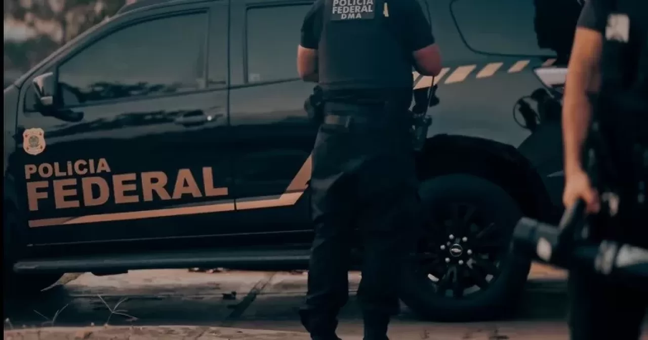 40677fc3-75d1-4a25-9d01-4d76349ed31d-aspect-ratio-40-21