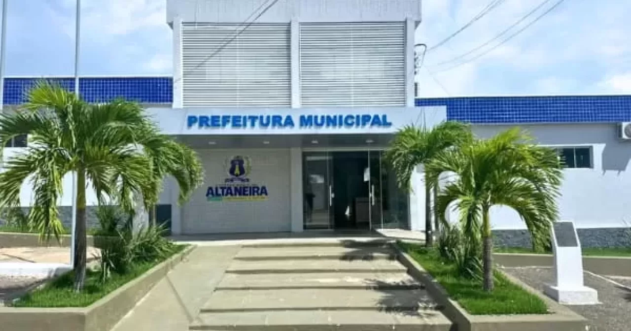 Altaneira-abre-selecao-publica-com-salarios-de-ate-R-13-mil-aspect-ratio-40-21