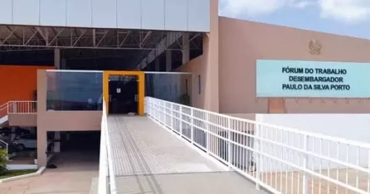 Call-Center-e-condenada-pela-Justica-do-Trabalho-por-demissao-irregular-de-aprendiz-gravida-em-Juazeiro-do-Norte-aspect-ratio-40-21