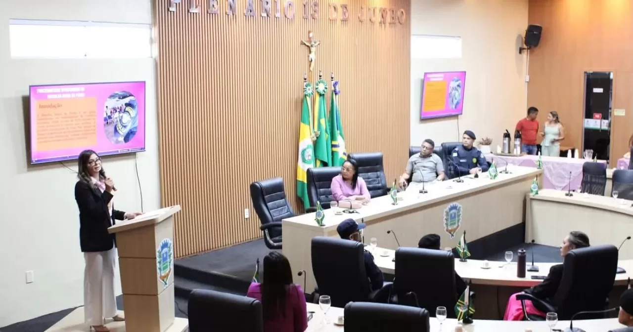 Camara-de-Barbalha-promove-palestra-sobre-protecao-as-mulheres-durante-Semana-do-Poder-Legislativo-aspect-ratio-40-21
