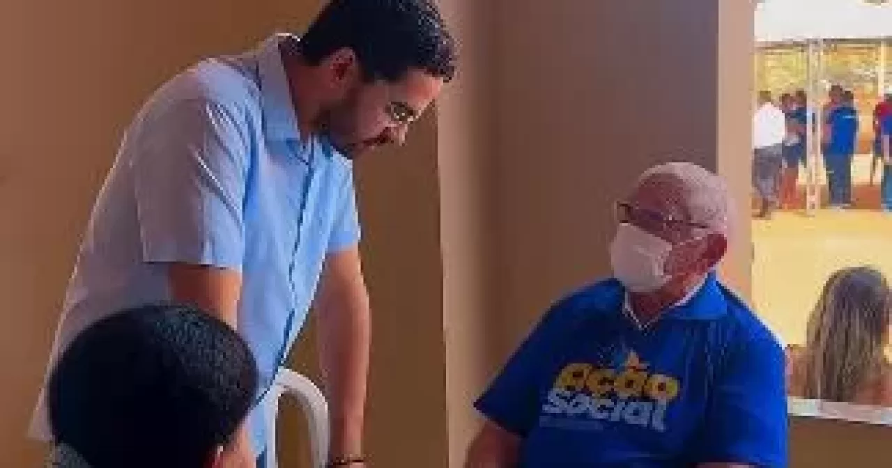 Deputado-Davi-de-Raimundao-participa-sabado-de-acao-social-em-Crato-aspect-ratio-40-21