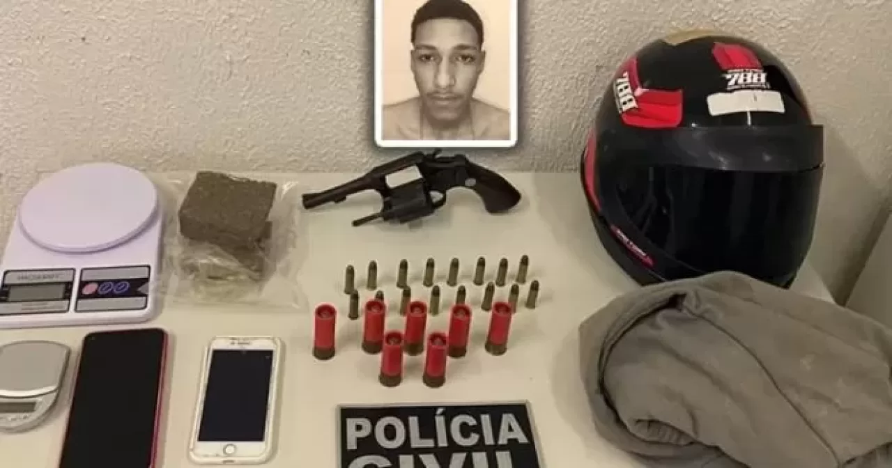 Em-Juazeiro-do-Norte-jovem-e-preso-e-menor-de-idade-apreendido-por-posse-de-drogas-armas-e-moto-adulterada-aspect-ratio-40-21