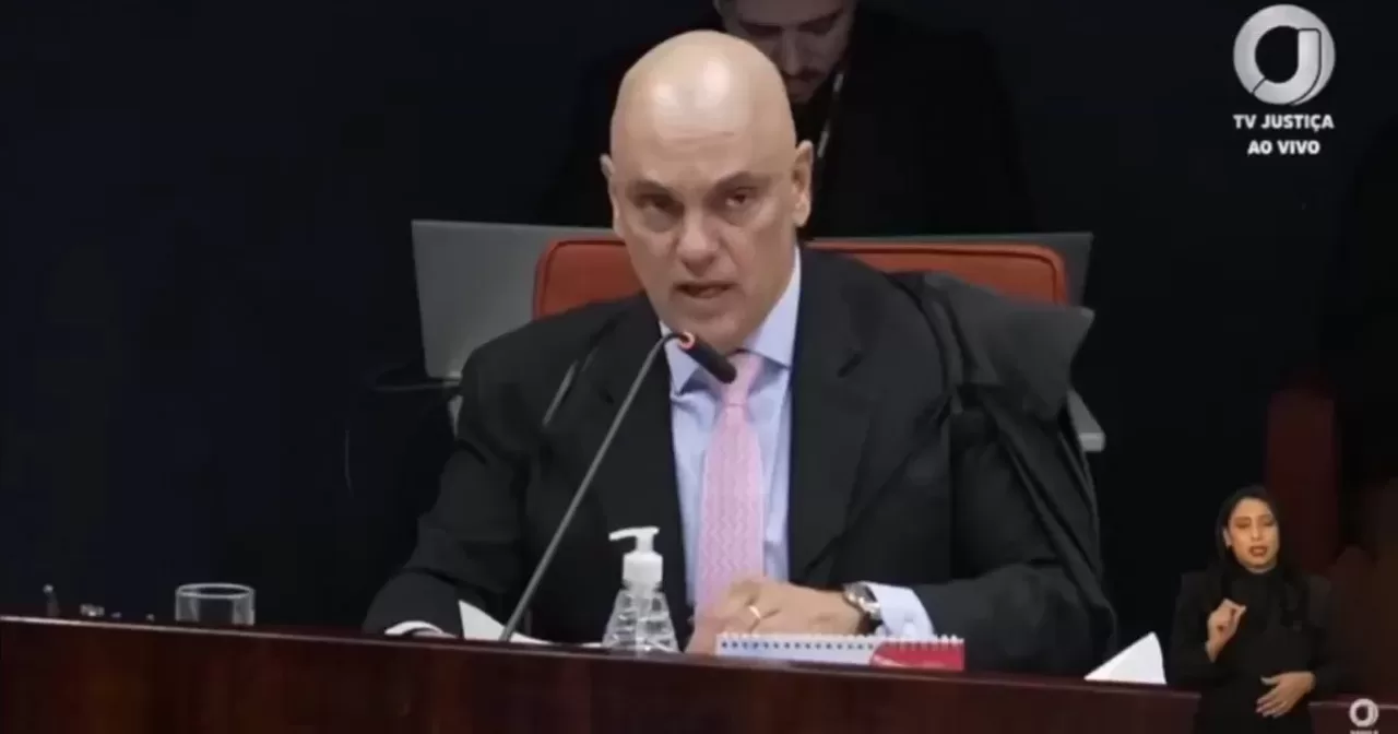 Entenda-os-principais-pontos-do-voto-de-Moraes-pela-condenacao-de-Bolsonaro-e-outros-sete-reus-aspect-ratio-40-21