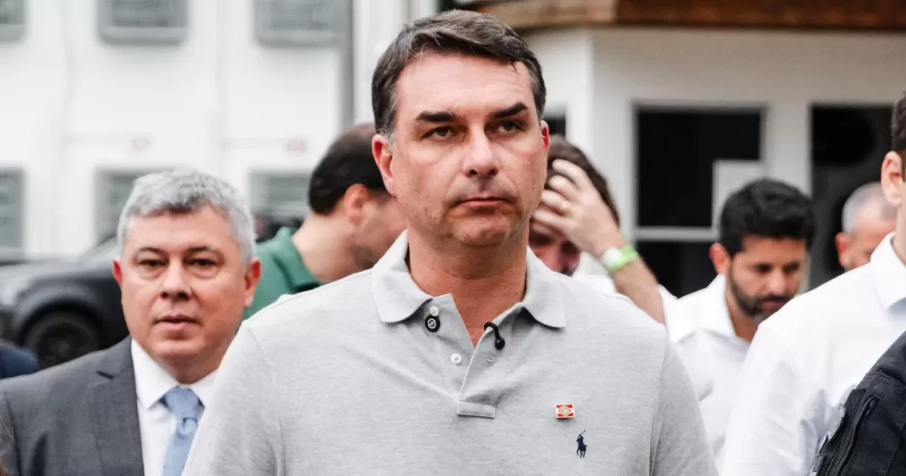 Flavio-Bolsonaro-aparece-filiado-ao-Missao-e-nao-consegue-registrar-candidatura-a-Presidencia-aspect-ratio-40-21