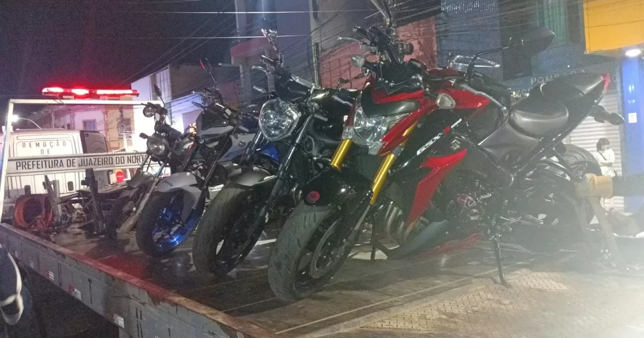 GCM-apreende-quatro-motocicletas-irregulares-durante-role-de-veiculos-em-Juazeiro-do-Norte-aspect-ratio-40-21