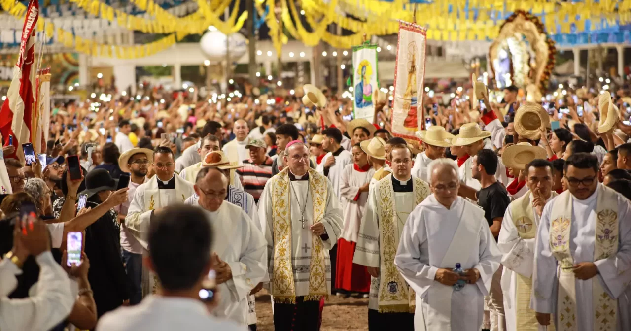 Juazeiro-do-Norte-Romaria-Calendario-aspect-ratio-40-21