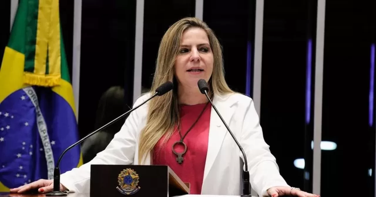 Luizianne-Lins-e-confirmada-como-segundo-nome-da-base-de-Elmano-de-Freitas-para-disputa-ao-senado-em-2026-aspect-ratio-40-21