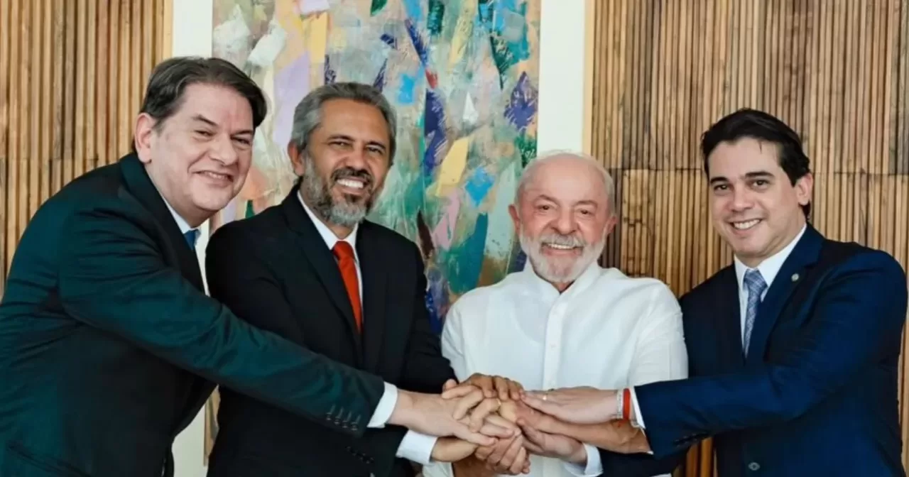 Lula-define-chapa-ao-Senado-no-Ceara-com-Cid-Gomes-e-Junior-Mano-como-1o-suplente-aspect-ratio-40-21