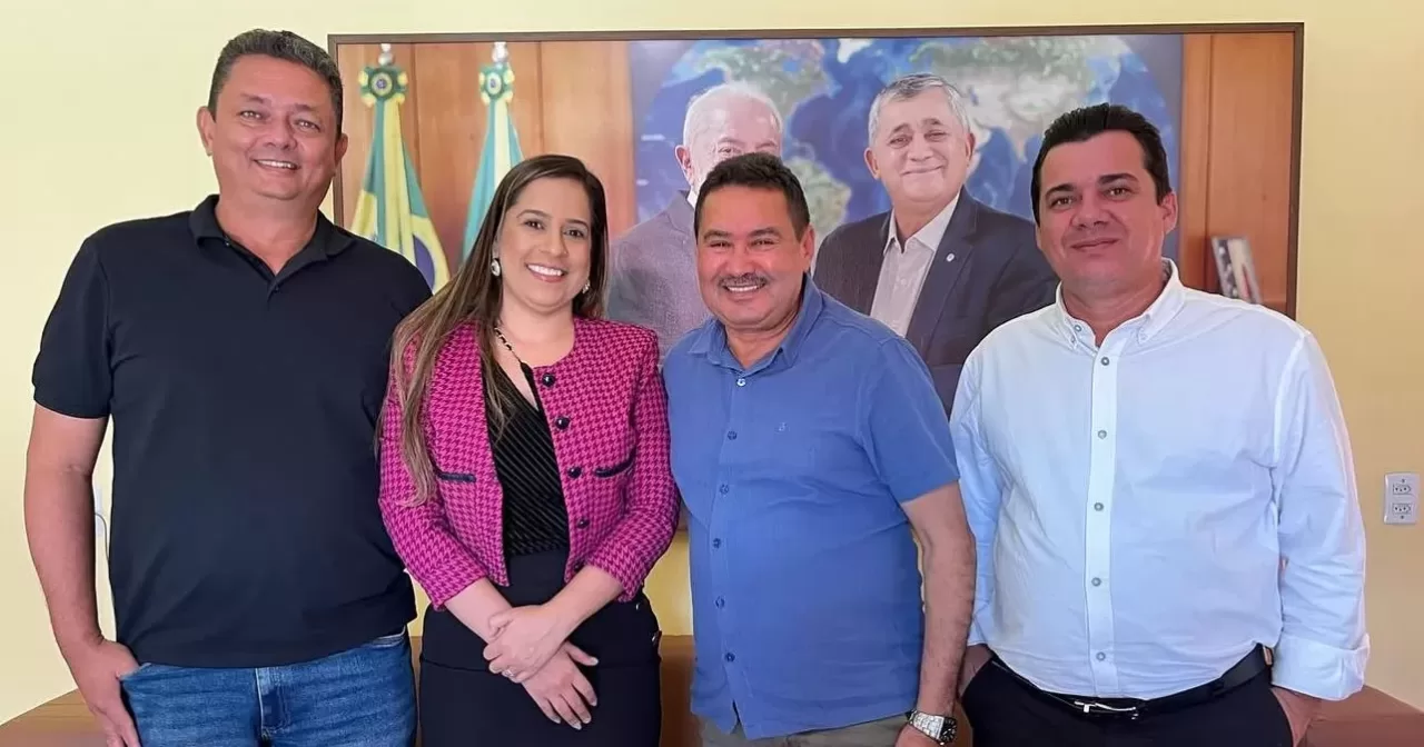 Moises-Braz-reforca-articulacao-politica-no-Cariri-e-amplia-base-para-2026-aspect-ratio-40-21