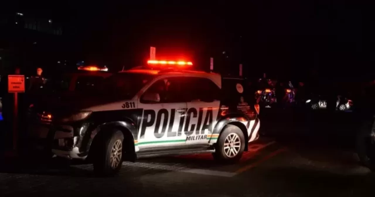 POLICIAL-1-aspect-ratio-40-21
