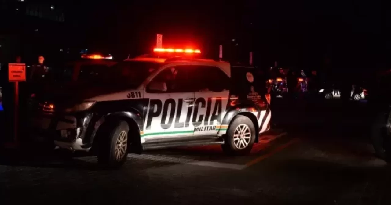 POLICIAL-1-aspect-ratio-40-21