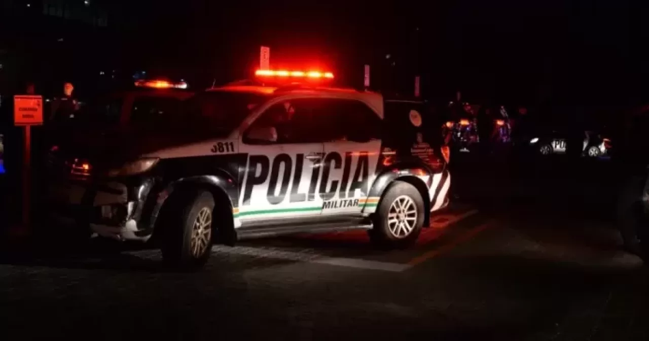POLICIAL-1-aspect-ratio-40-21