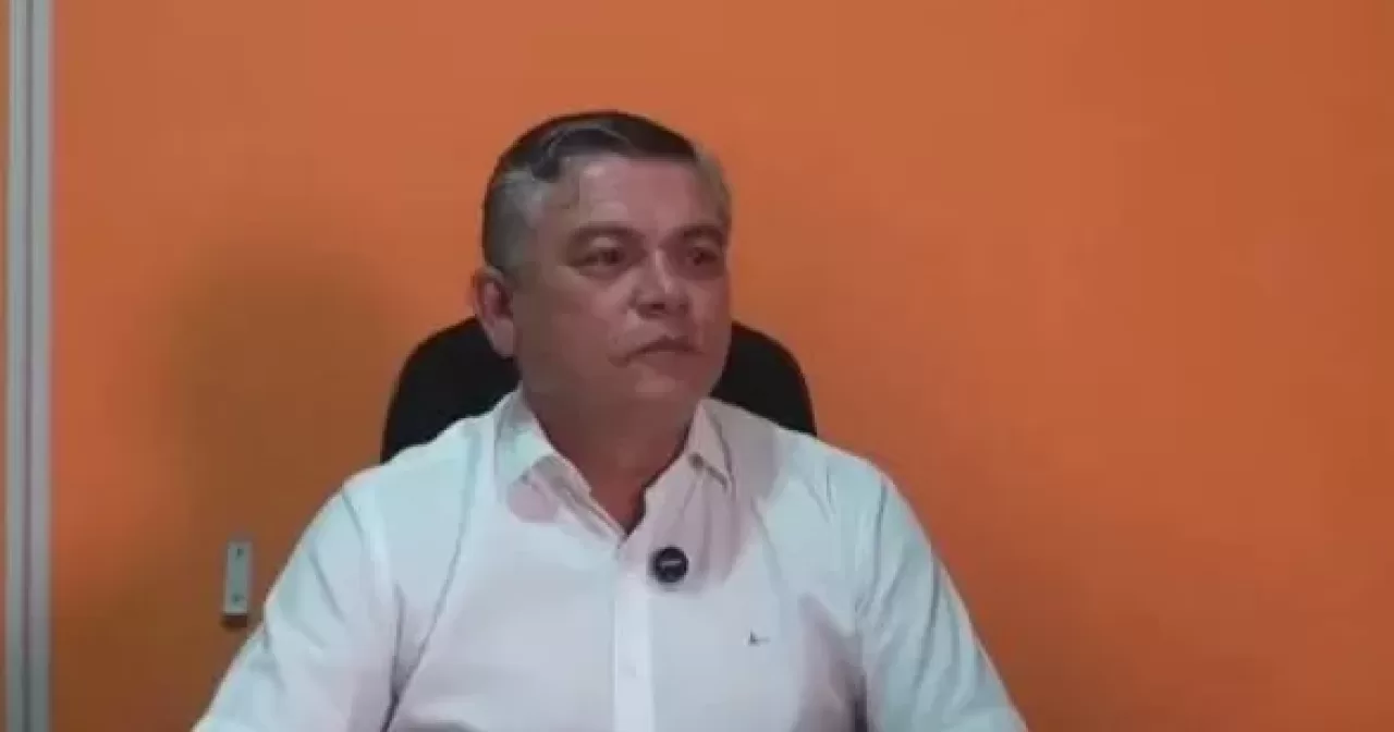 Prefeito-do-Barro-George-Feitosa-e-acusado-de-coagir-servidores-a-apoiar-seus-candidatos-aspect-ratio-40-21