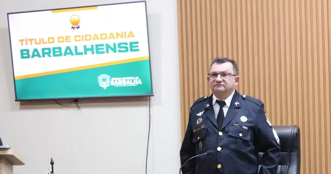 Primeiro-tenente-Cristiano-Felipe-recebe-Titulo-de-Cidadao-Barbalhense-aspect-ratio-40-21