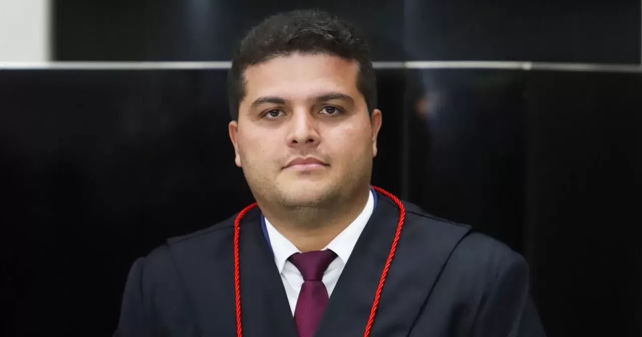 Promotor-juazeirense-Herbet-Goncalves-e-nomeado-Procurador-Geral-de-Justica-do-Ceara-aspect-ratio-40-21