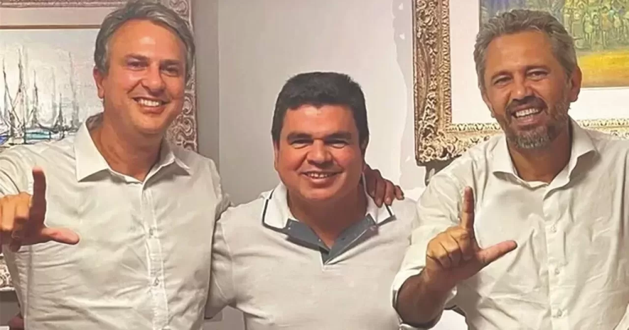 Reportagem-aponta-que-ex-chefe-da-Casa-Civil-do-Ceara-adquiriu-mais-de-R-5-milhoes-em-imoveis-compra-de-apartamento-teria-incluido-pagamento-de-R-1-milhao-em-especie-aspect-ratio-40-21