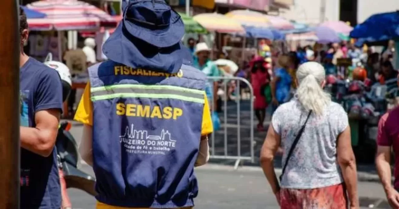 Secretaria-de-Juazeiro-do-Norte-esclarece-acao-contra-ambulantes-e-nega-perseguicao-aspect-ratio-40-21
