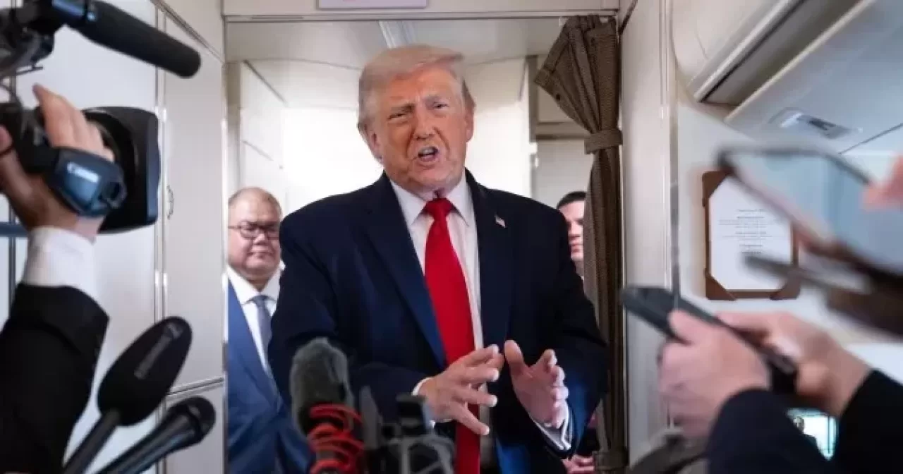 TRUMP-aspect-ratio-40-21