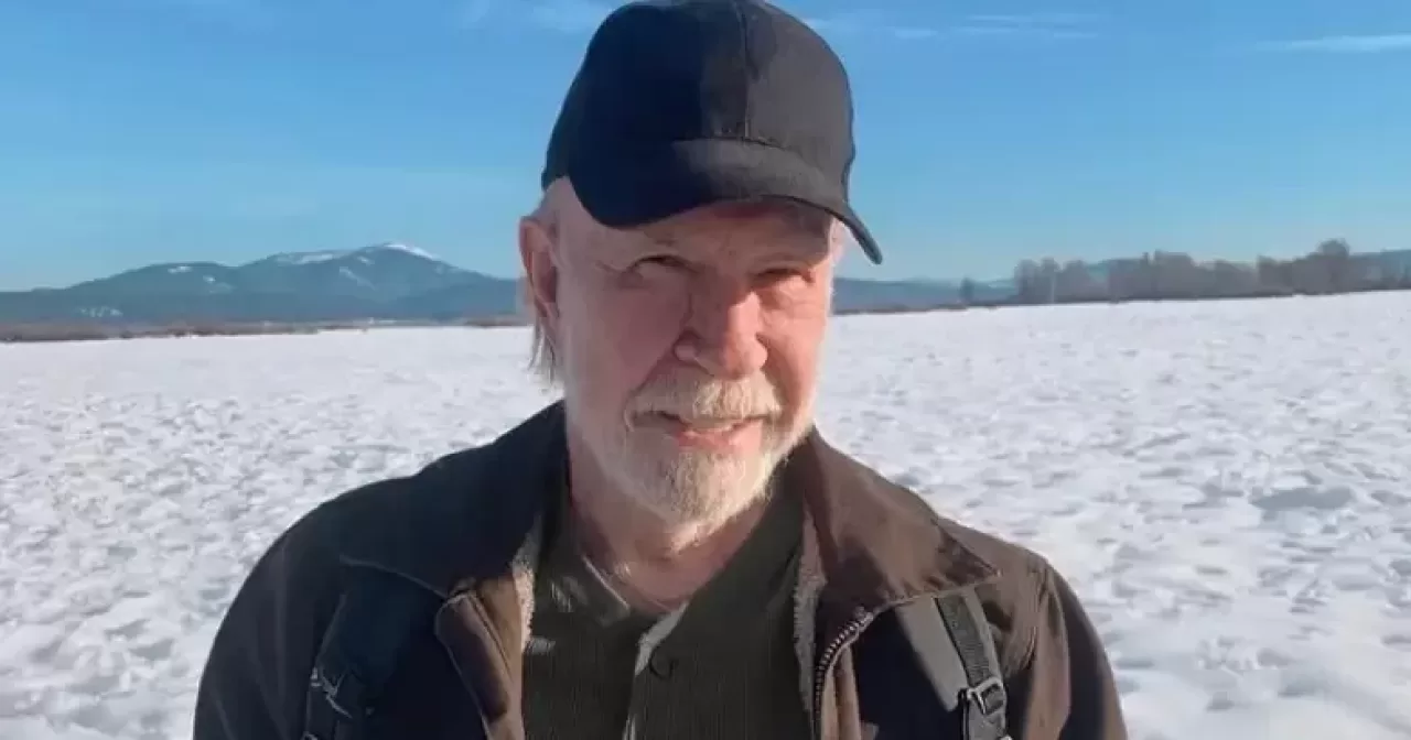 chuck-norris-aspect-ratio-40-21