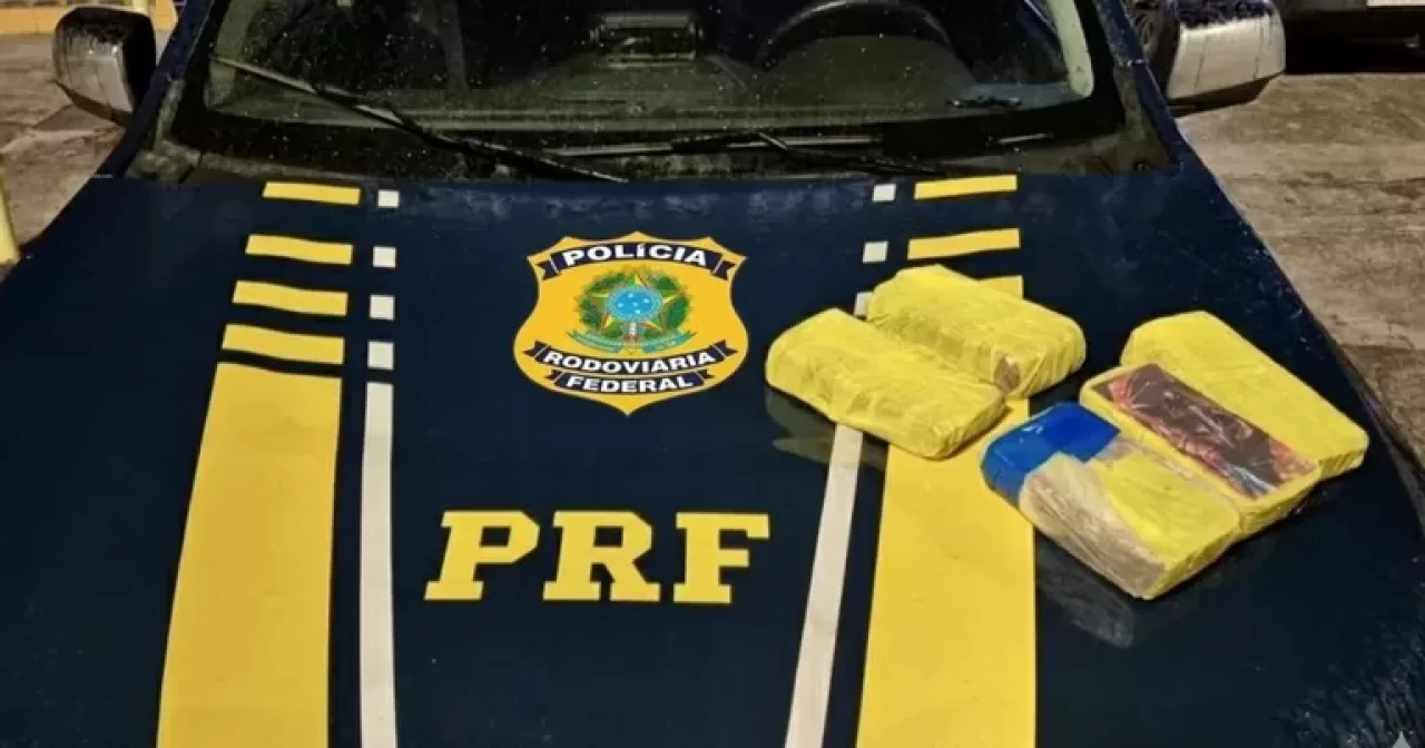 cocaina-aspect-ratio-40-21