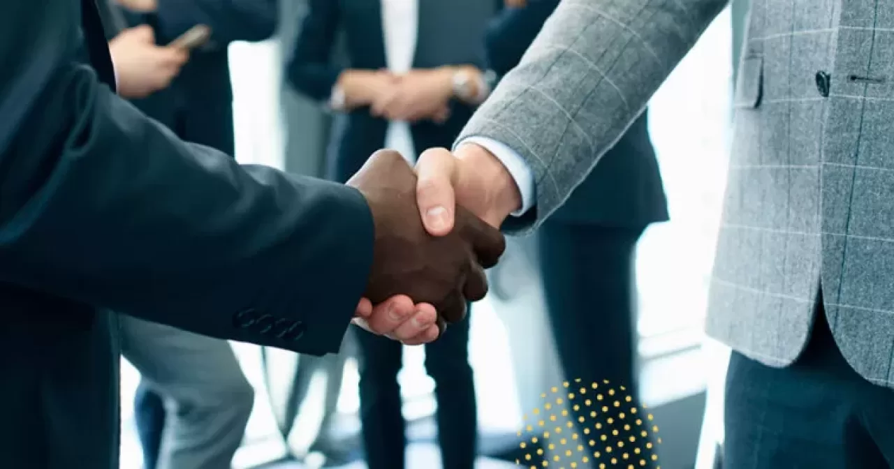 emprego-aspect-ratio-40-21