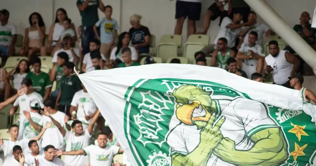 f8e4314e-a954-4c6b-8b85-1b9aa5fe4916-aspect-ratio-40-21