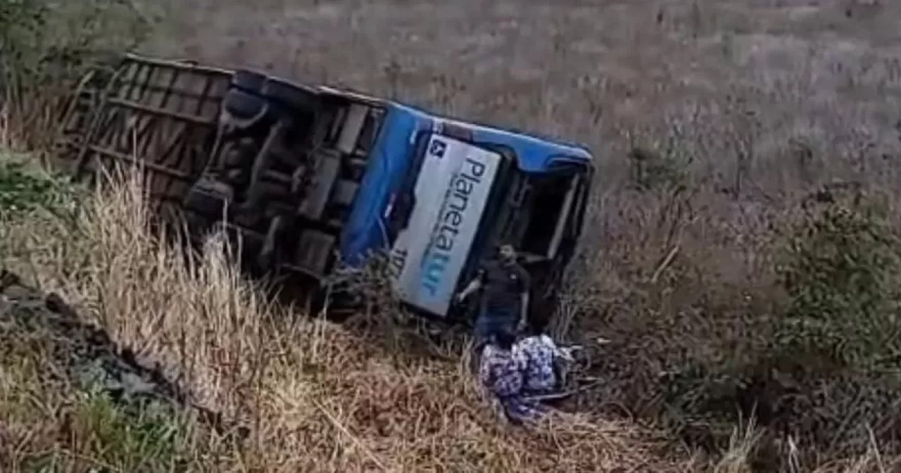 onibus-aspect-ratio-40-21